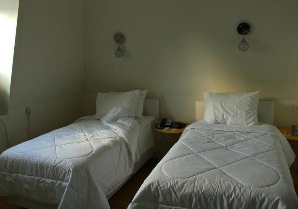 Royal Oak Inn Торонто Екстериор снимка