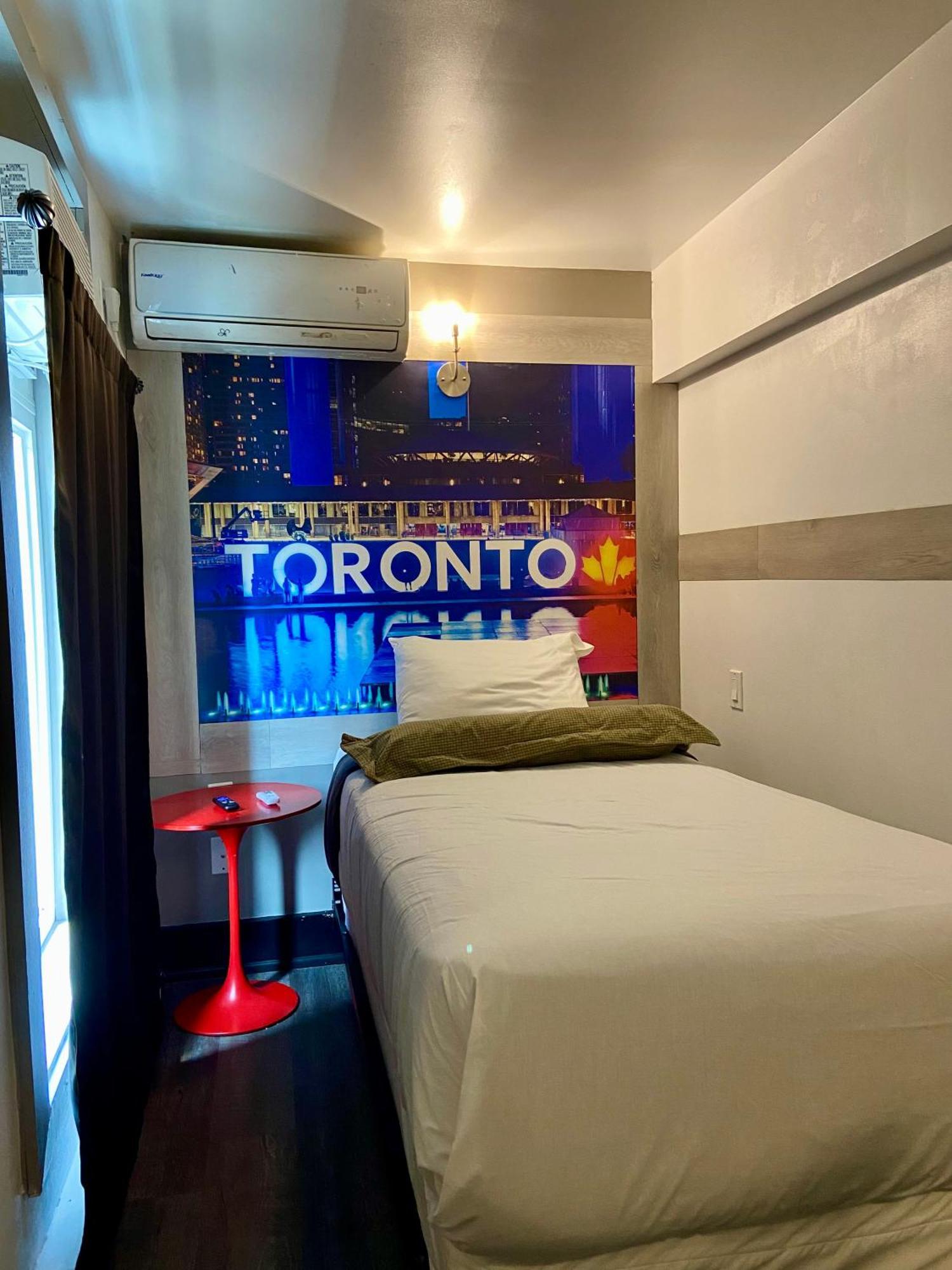 Royal Oak Inn Торонто Екстериор снимка