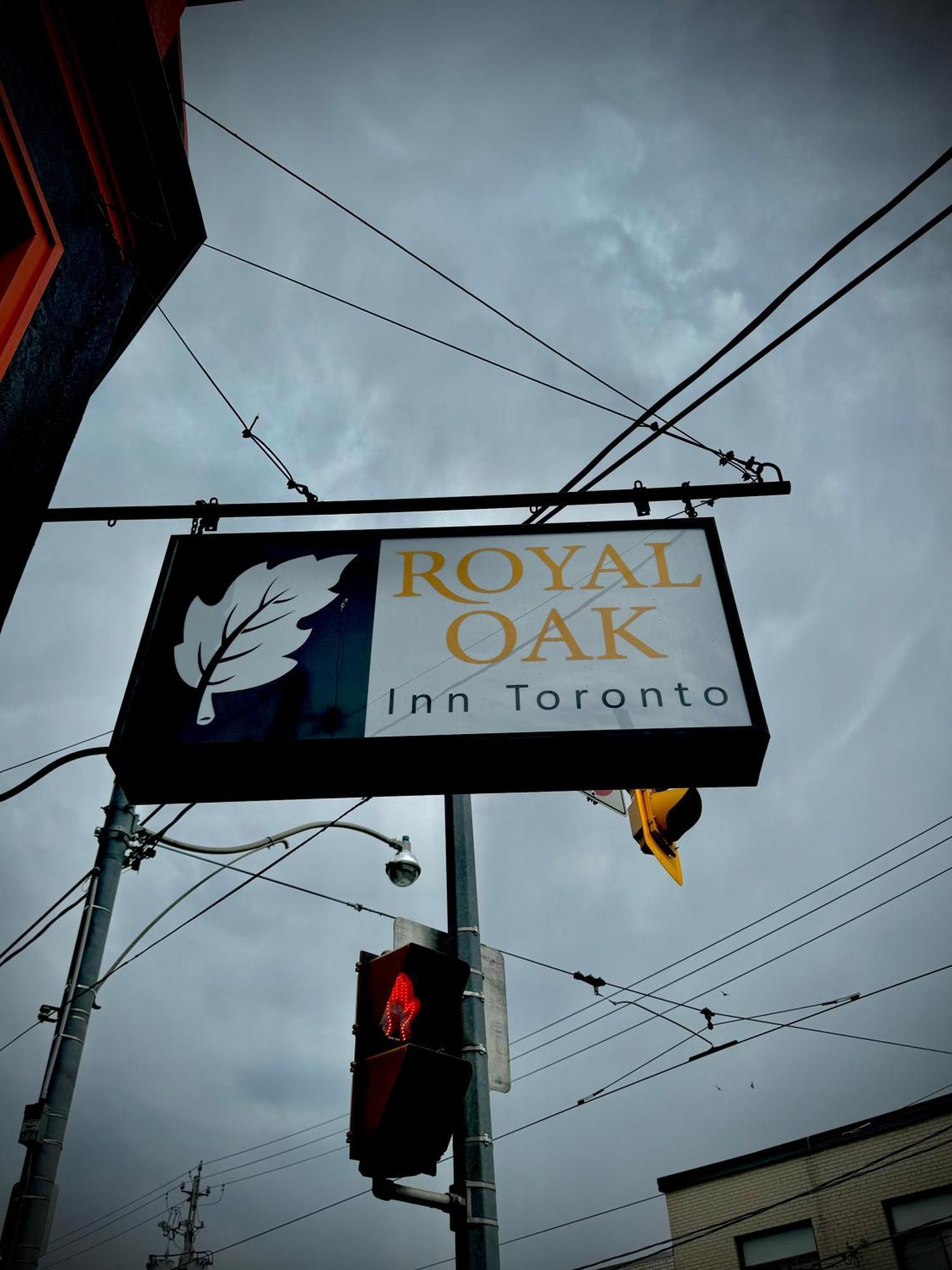 Royal Oak Inn Торонто Екстериор снимка
