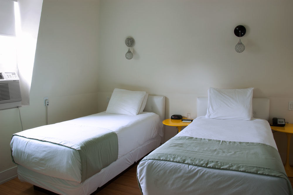Royal Oak Inn Торонто Екстериор снимка